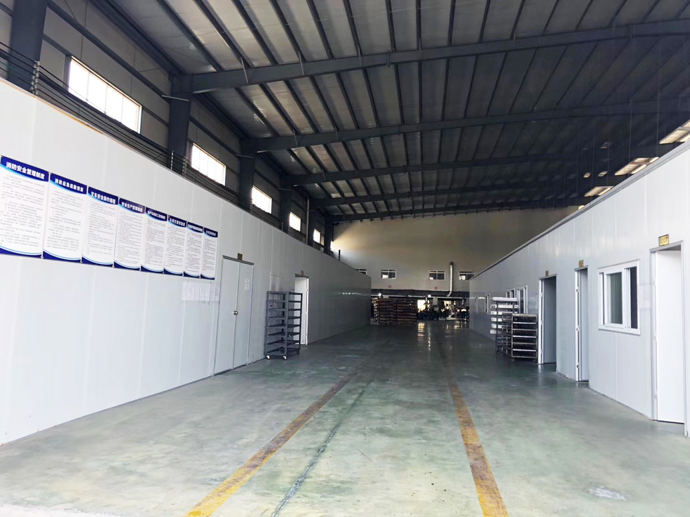 Hot Melt Glue Production (8)